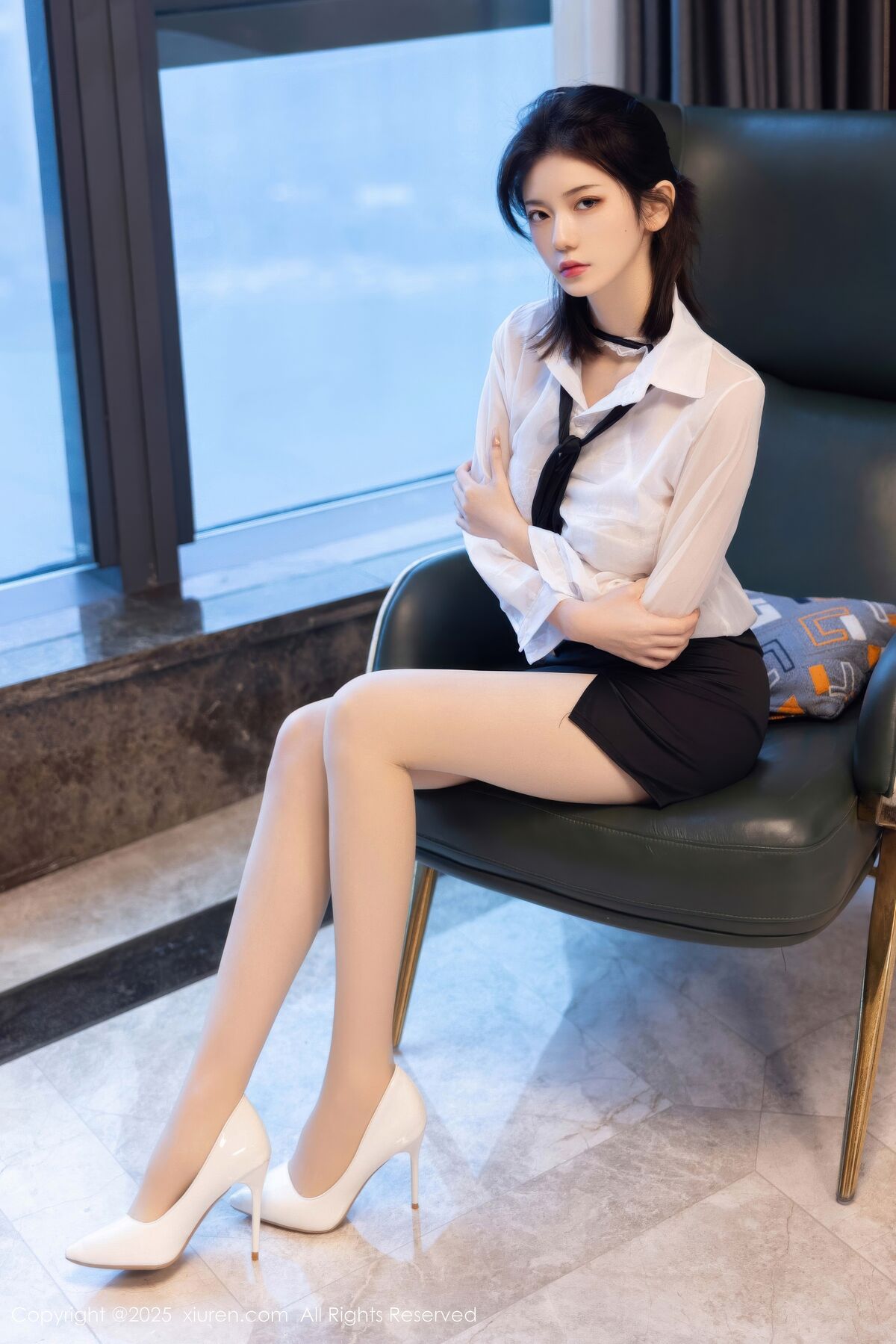 XiuRen秀人网 No.11077 Ling Qi Qi (81P)