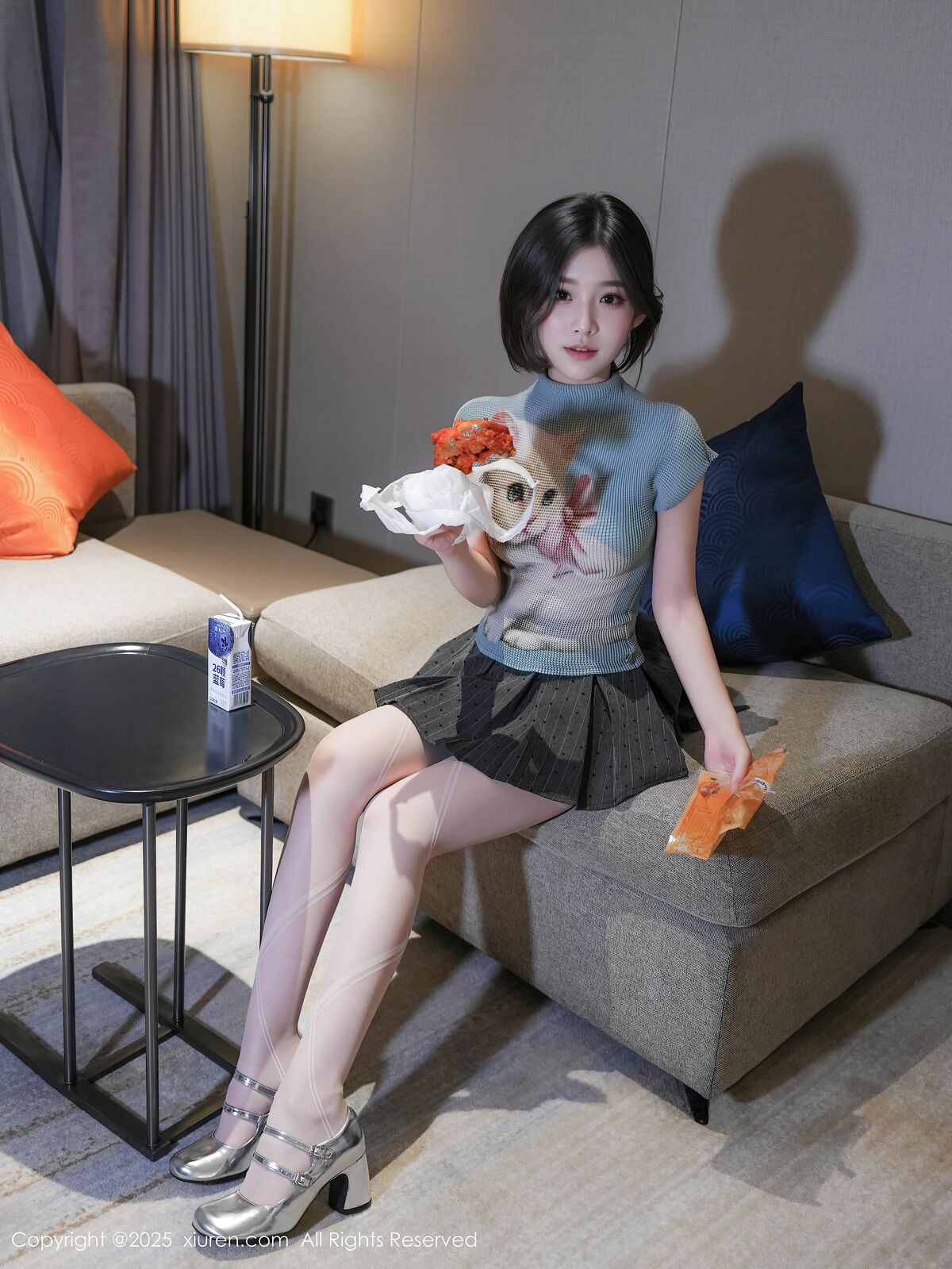XiuRen秀人网 No.10830 Zhi Zhi (71P)