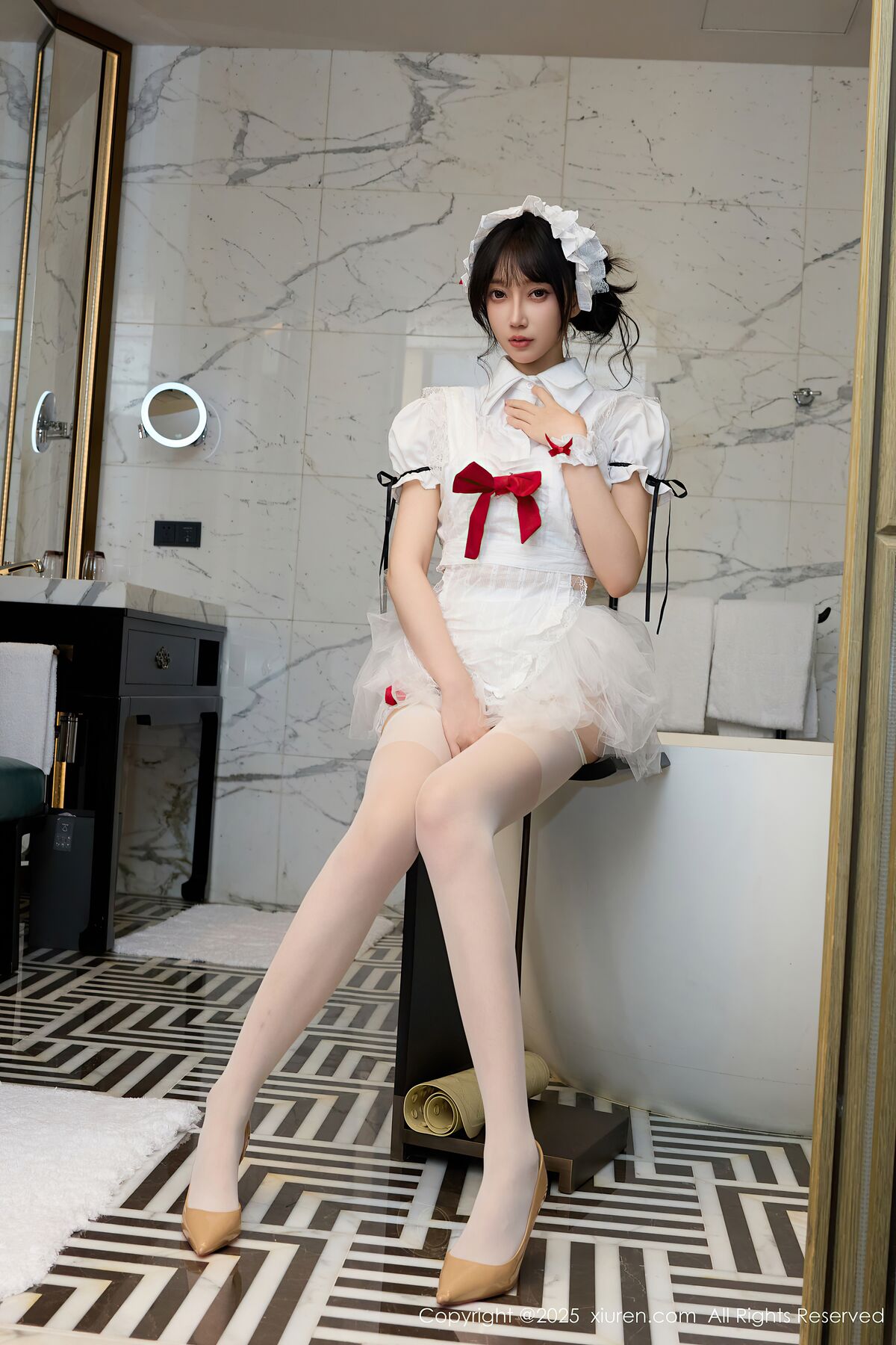 XiuRen秀人网 No.10827 Yue Er Yue Er (65P)
