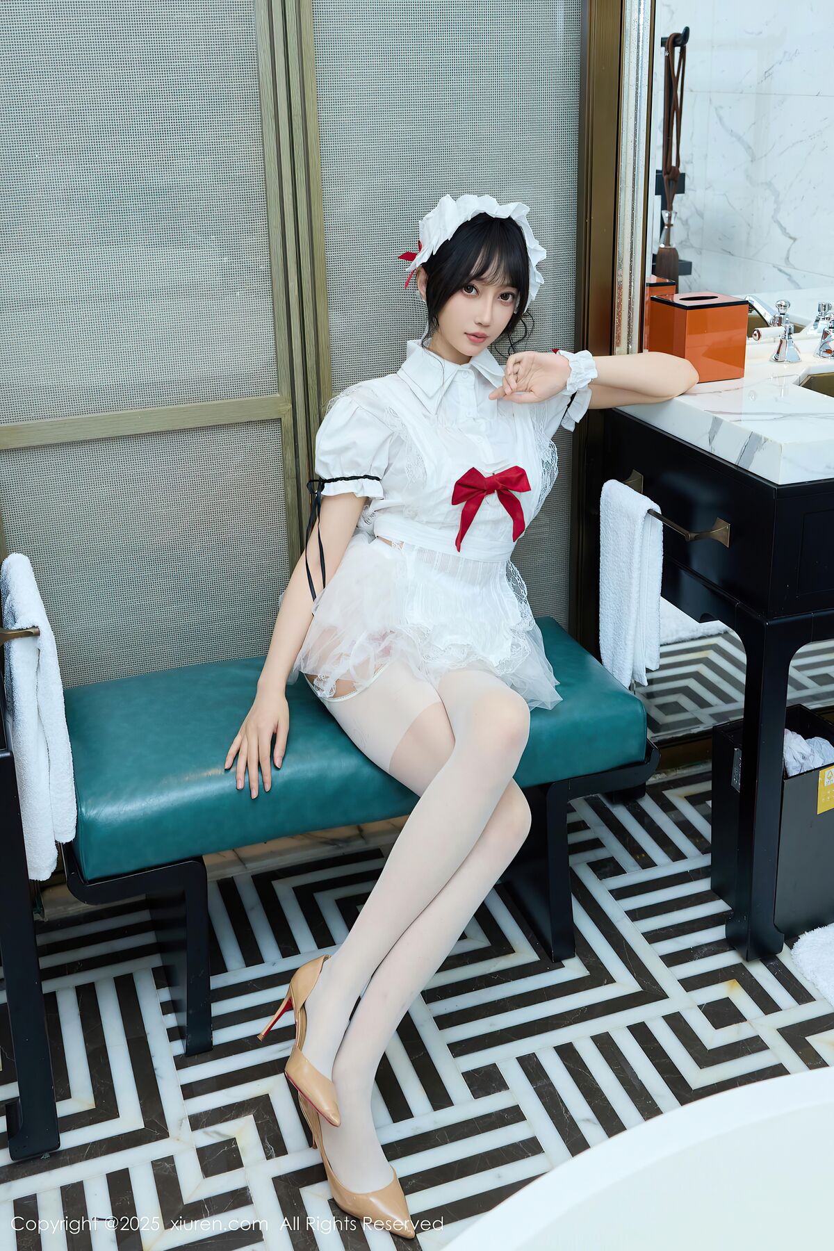 XiuRen秀人网 No.10827 Yue Er Yue Er (65P)