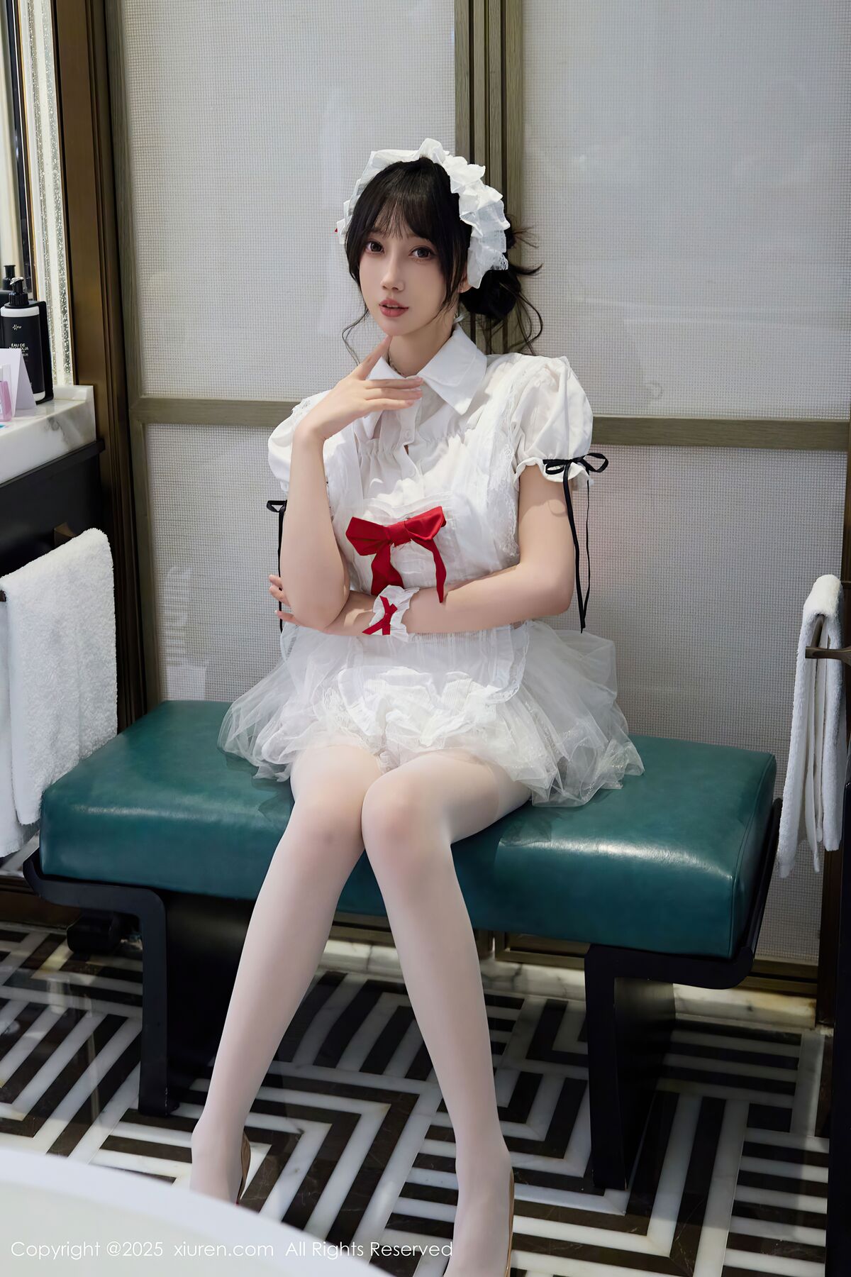 XiuRen秀人网 No.10827 Yue Er Yue Er (65P)