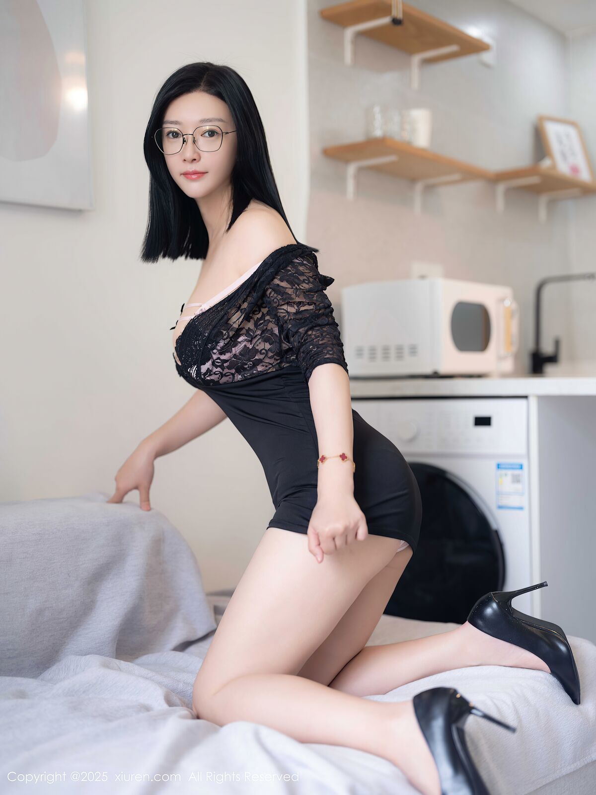 XiuRen秀人网 No.10796 Ya Ru Lao Shi (72P)