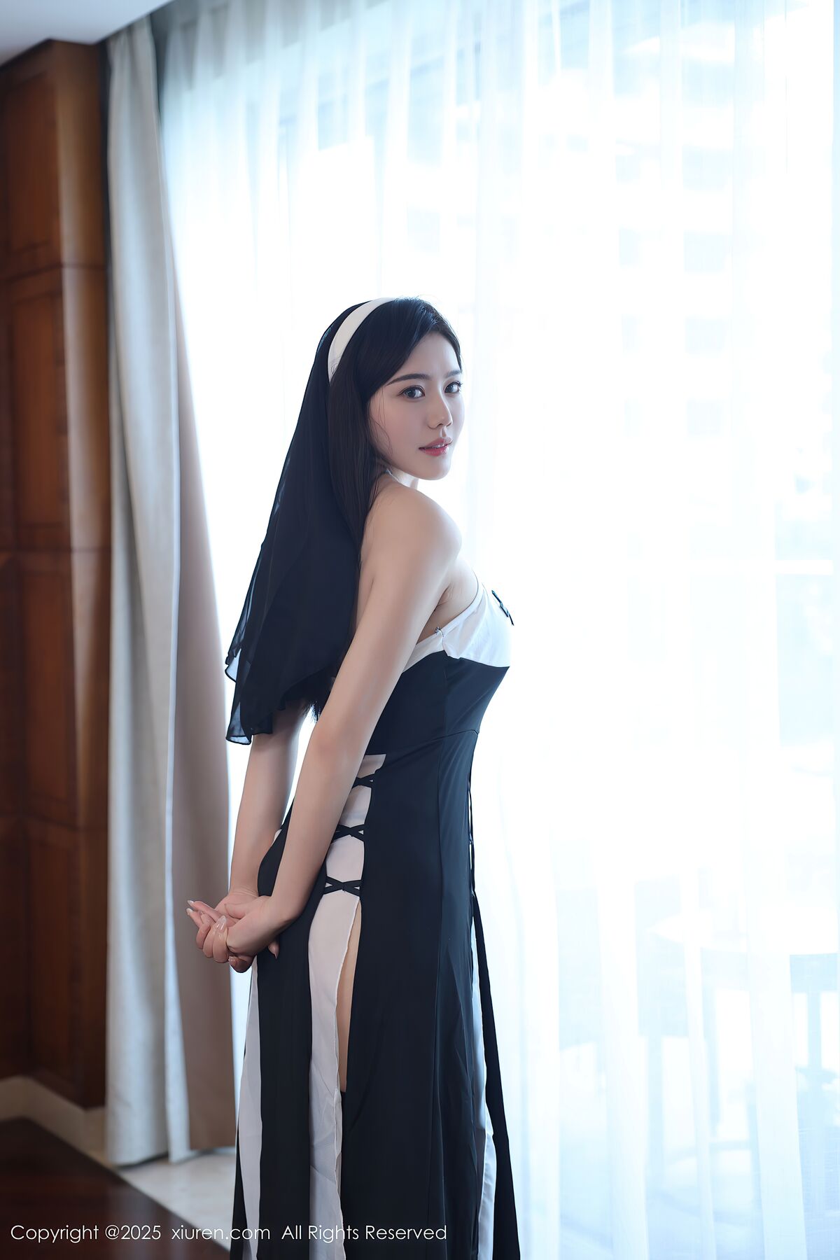 XiuRen秀人网 No.10690 Bai Wei Wei (72P)