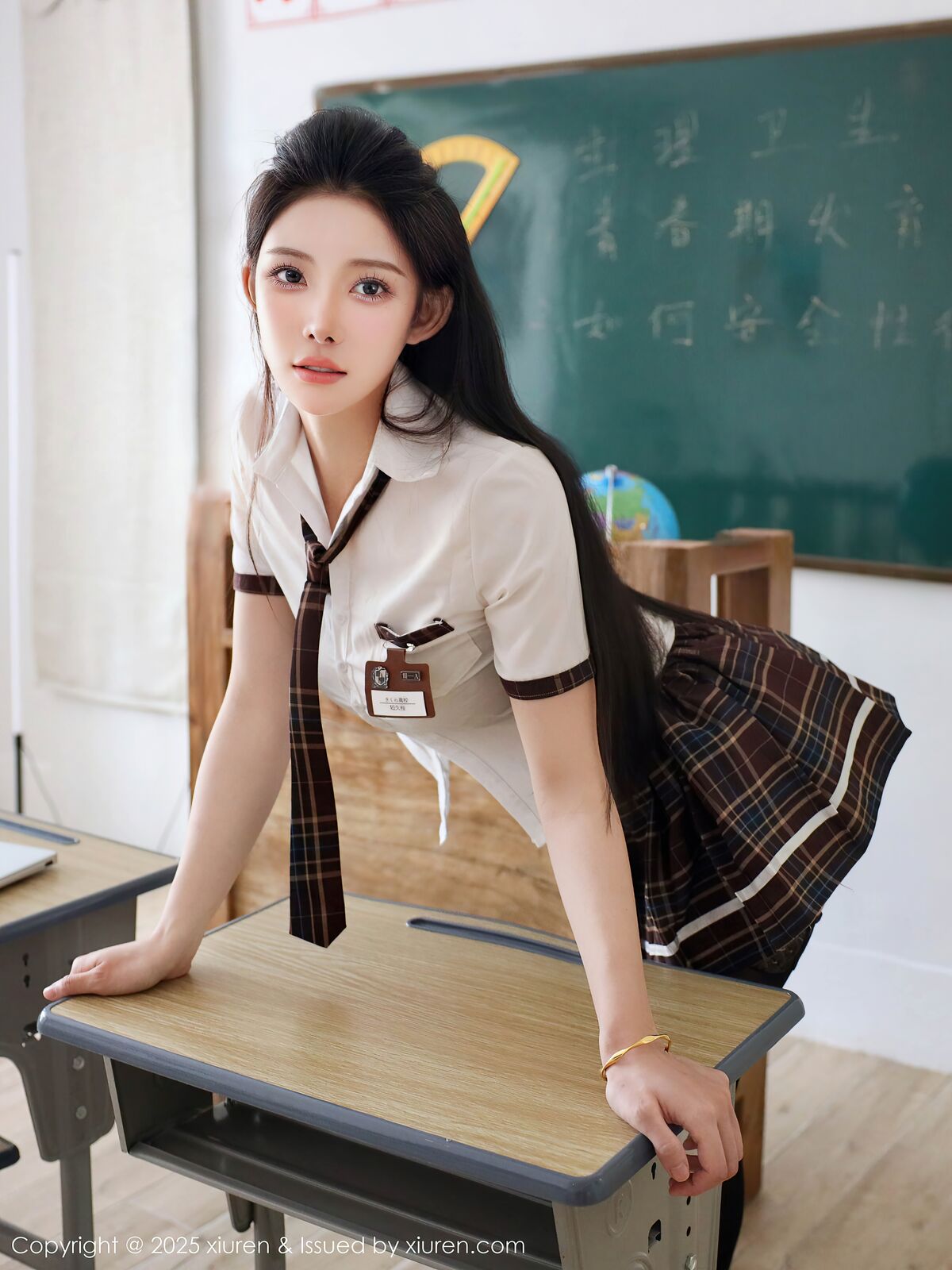XiuRen秀人网 No.10512 Li Shuang Er (82P)